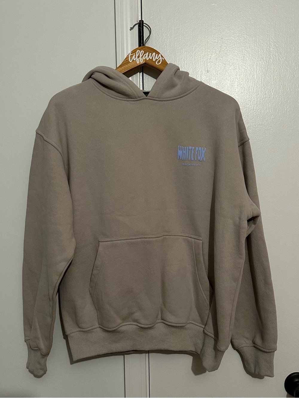 White Fox hoodie XS/S